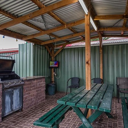 Heywood Motor Inn Eksteriør bilde
